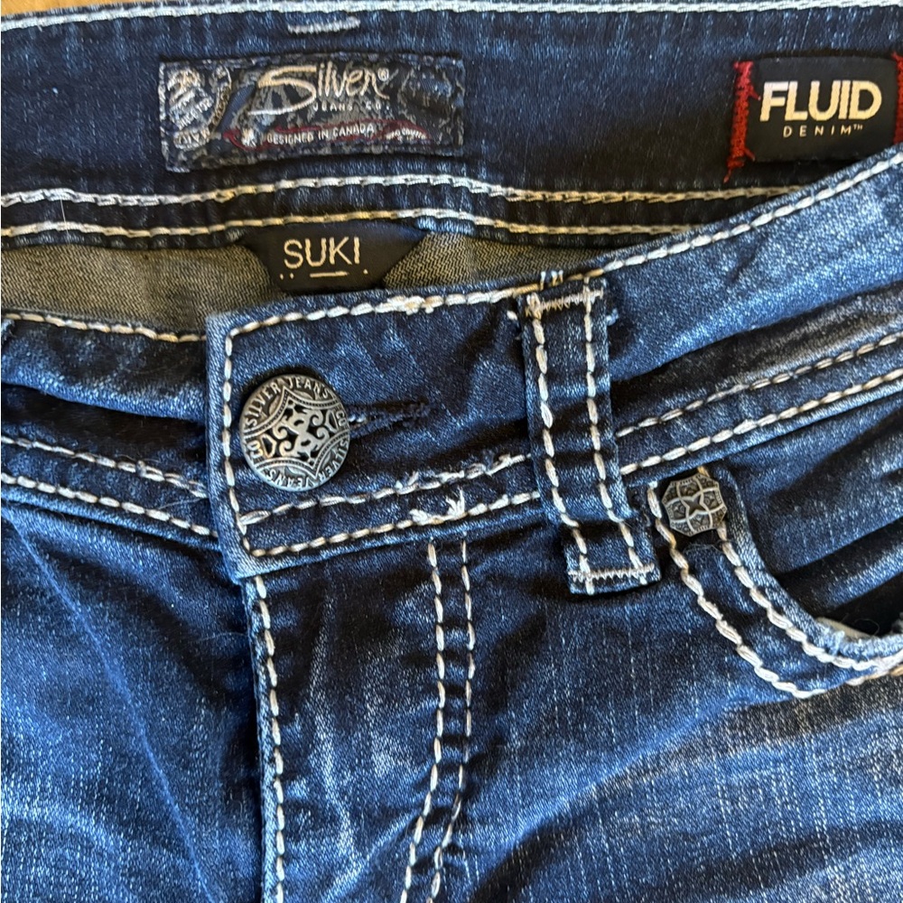 Silver Suki Capri Jeans - Picture 3 of 6
